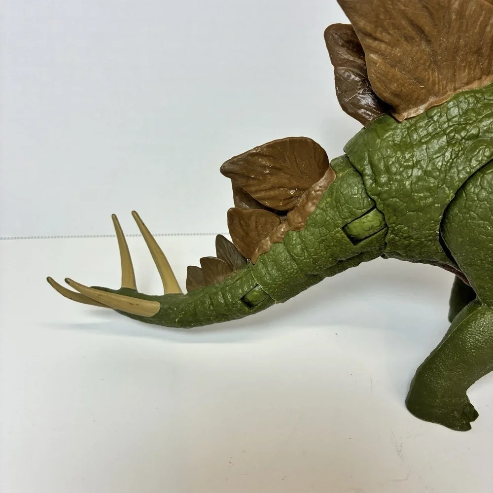 Jurassic World Camp Cretaceous Dino Escape STEGOSAURUS Mega Destroyers Dinosaur